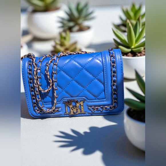Badgley Mischka Small Crossbody With Frame And Chain On Cover Blue (New) - Picture 1 of 8